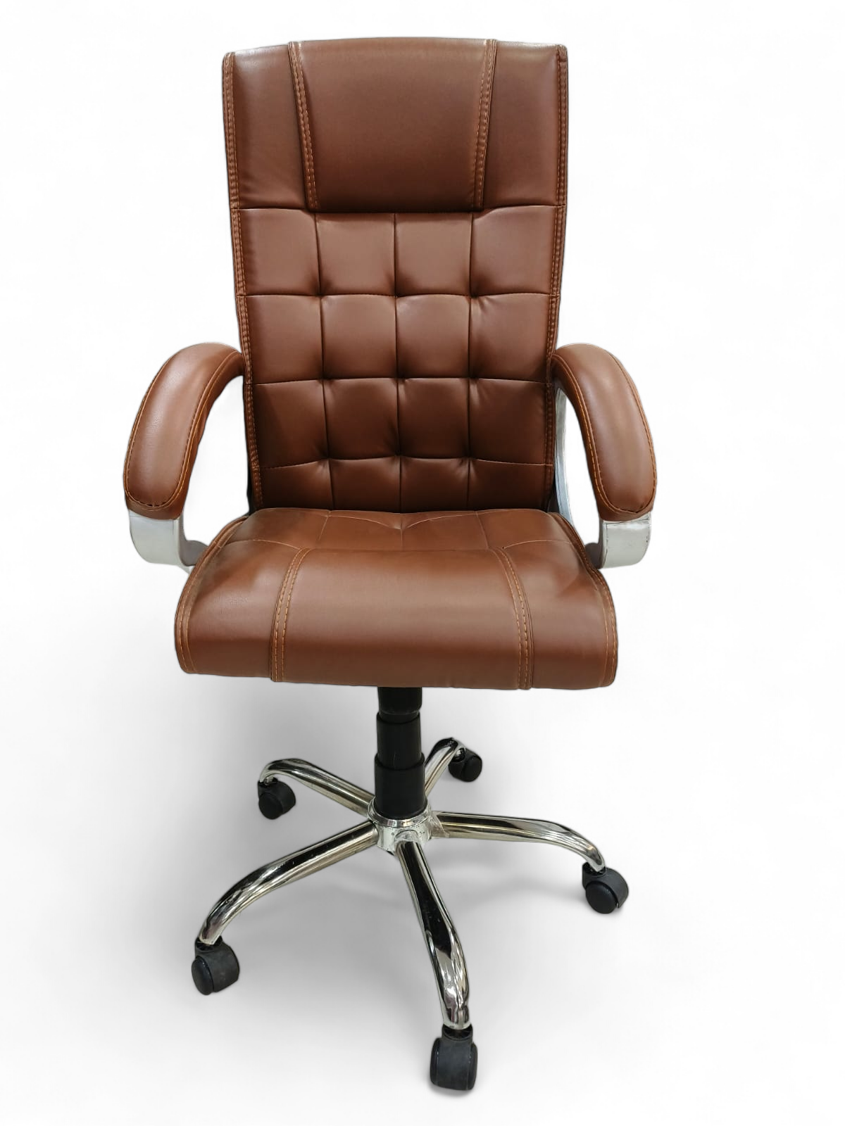 Alto Revolving Office Chair in Black or Leather Color in PU Leather